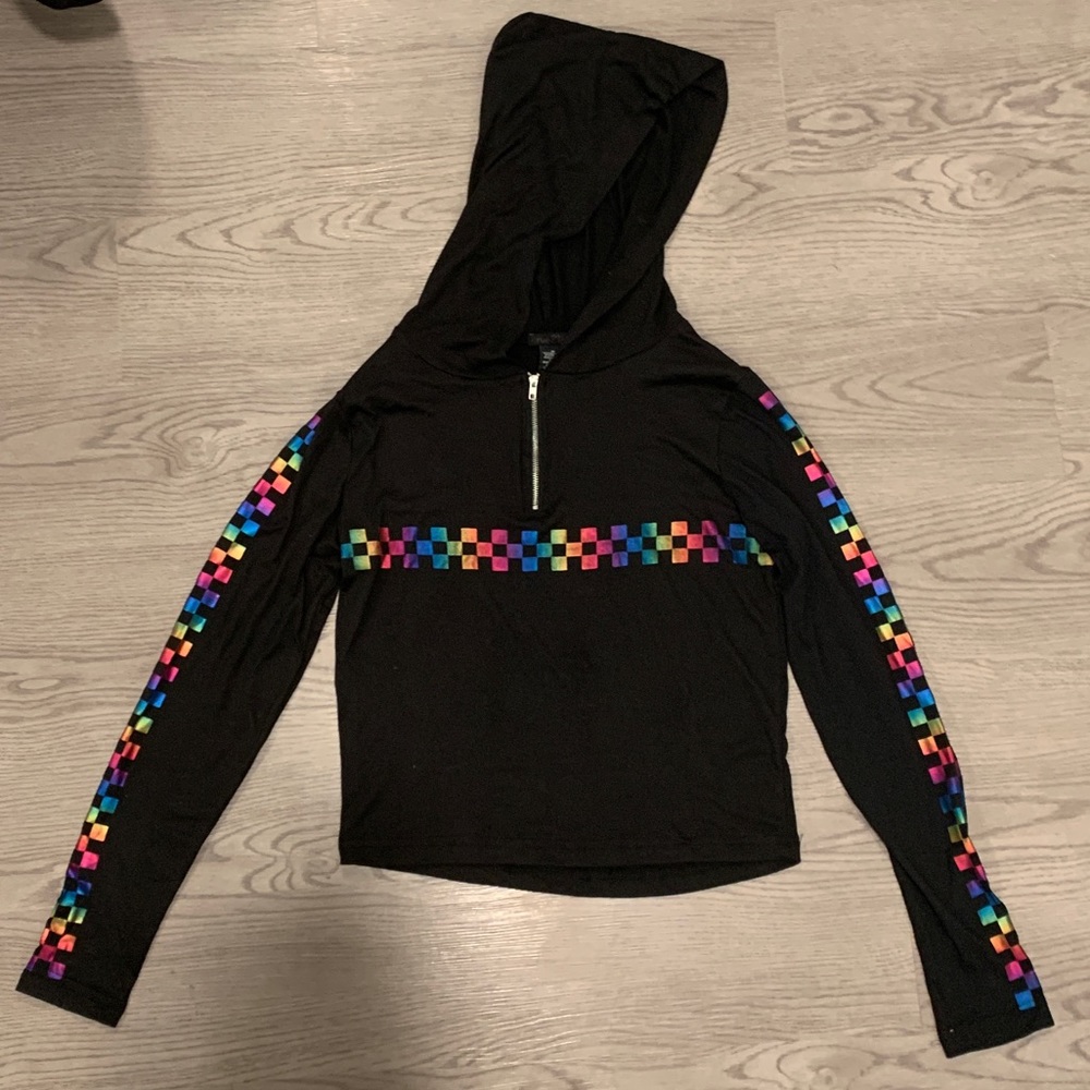 RUE21 - black quarter zip cropped hoodie, size M, in great condition - Picture 2 of 6